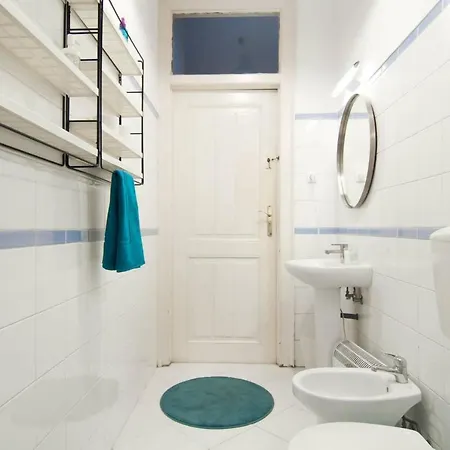 Spacious And Bright 4 Bedroom Apartment