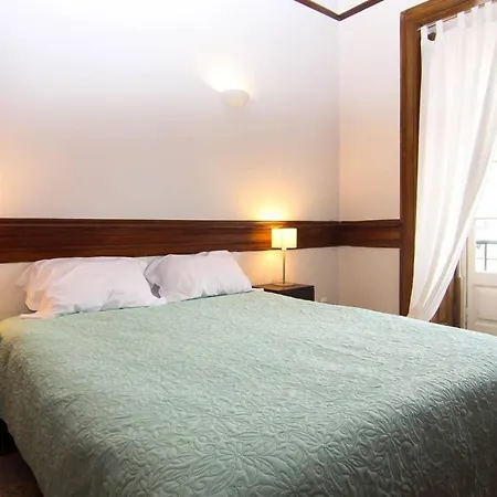 Spacious And Bright 4 Bedroom Apartment
