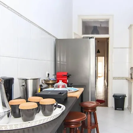 Appartement Spacious And Bright 4 Bedroom *